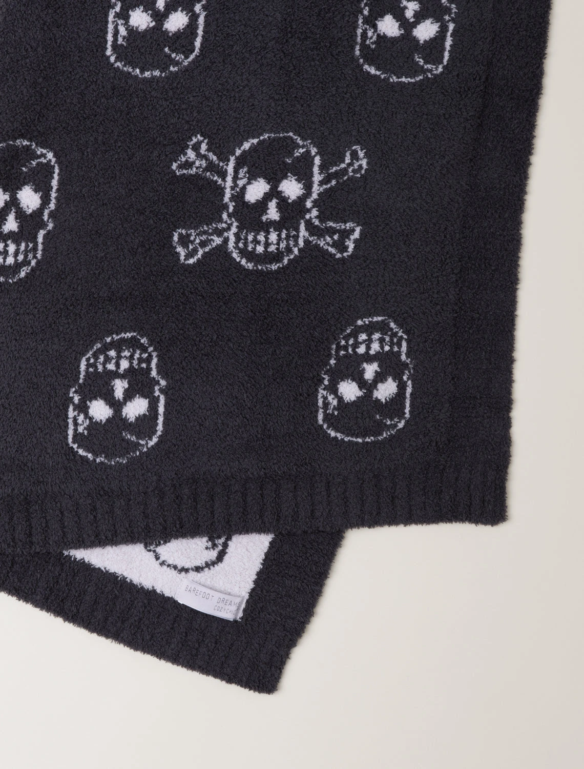 CozyChic® Skull Stroller Blanket 6 CozyChic® Skull Stroller Blanket - Image 4