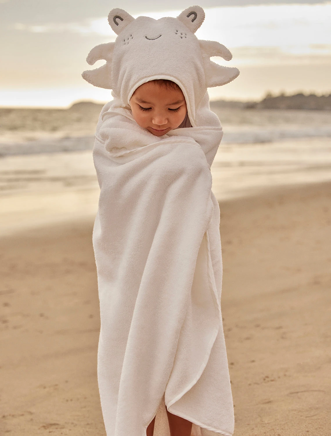 Toddler Hooded Towel And Washcloth Set 8 Toddler Hooded Towel And Washcloth Set - Image 6