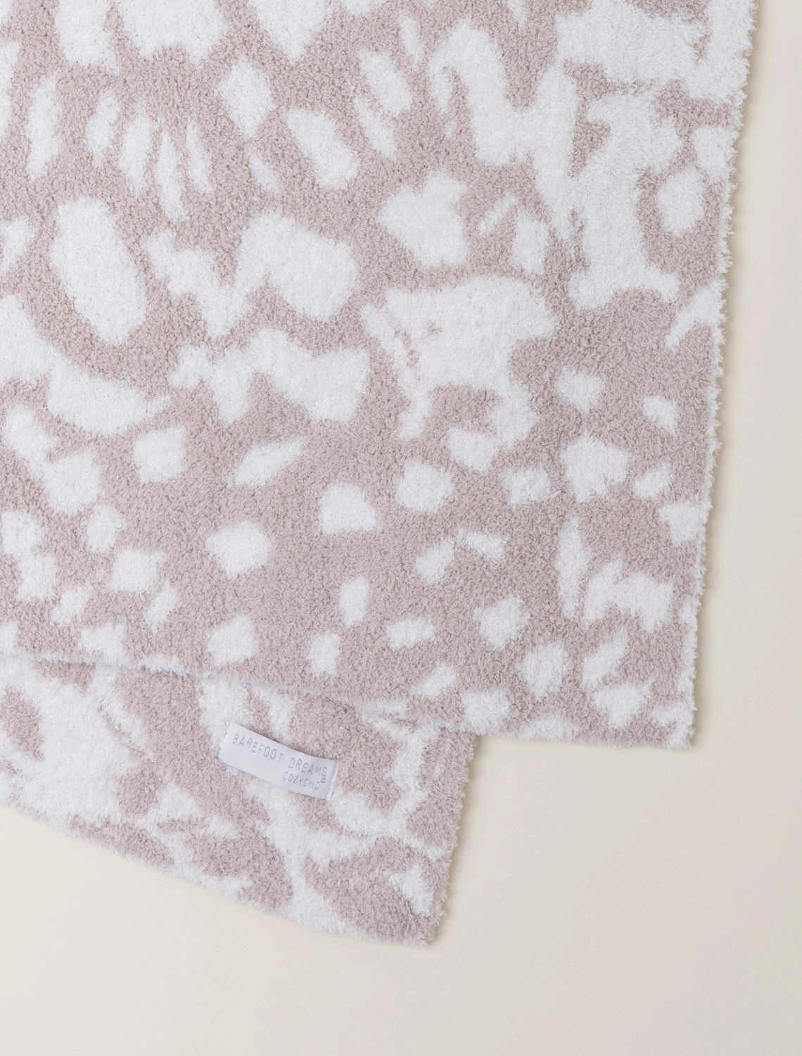 CozyChic® Bloom Blanket 6 CozyChic® Bloom Blanket - Image 4