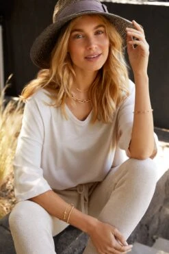 Malibu Collection® Slub Jersey V-neck Boxy Tee 12 Malibu Collection® Slub Jersey V-neck Boxy Tee -MOON HOME Shop BDWMC21304 3381 V2