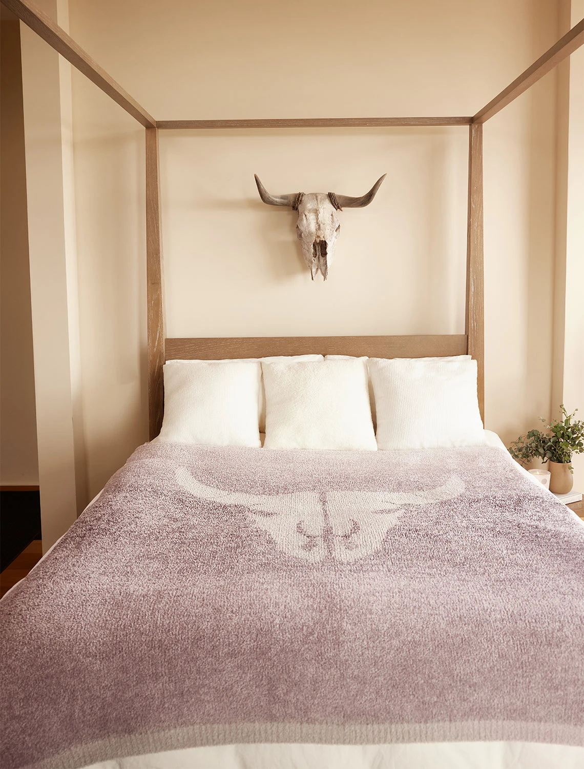 CozyChic® Longhorn Skull Throw 7 CozyChic® Longhorn Skull Throw - Image 5