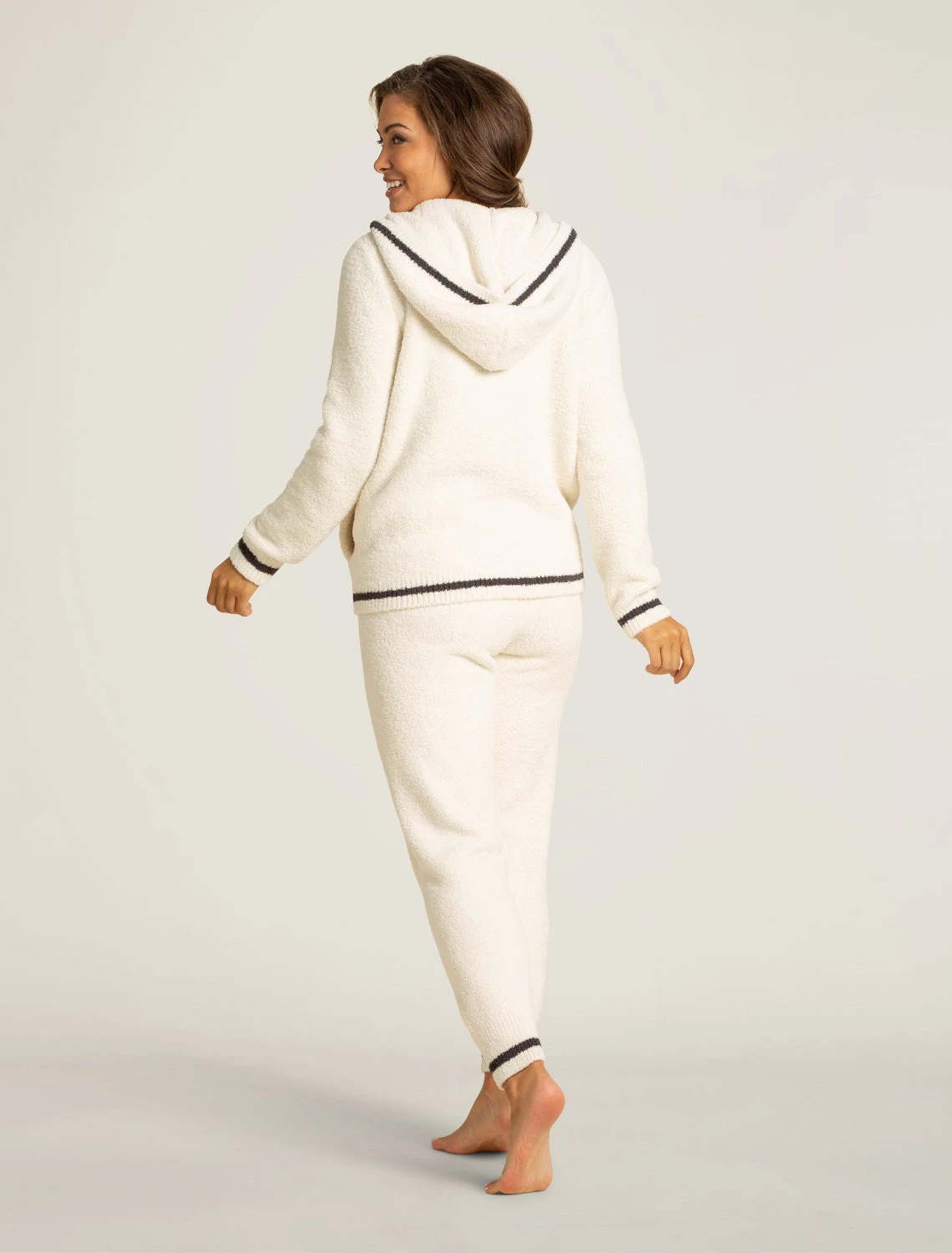 CozyChic® Classic Disney Women's Minnie Jogger 5 CozyChic® Classic Disney Women's Minnie Jogger - Image 3