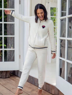 CozyChic® Classic Disney Women's Minnie Jogger 9 CozyChic® Classic Disney Women's Minnie Jogger -MOON HOME Shop BFD FALL 7 8 20 D3 0584 v01