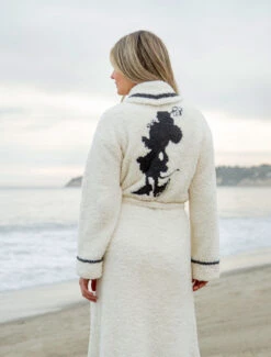 CozyChic® Classic Disney Minnie Mouse Adult Robe -MOON HOME Shop D100 009 CREAM CARBON 1 201283ee e6c6 434a af69 f8aa54ed9f4c