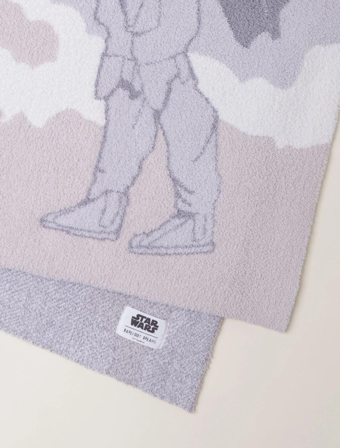 CozyChic® Star Wars™ Boba Fett Throw 6 CozyChic® Star Wars™ Boba Fett Throw - Image 4