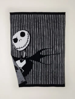 CozyChic® Disney Jack Skellington Throw 9 CozyChic® Disney Jack Skellington Throw -MOON HOME Shop DNHCC21385 BlackMulti W 3