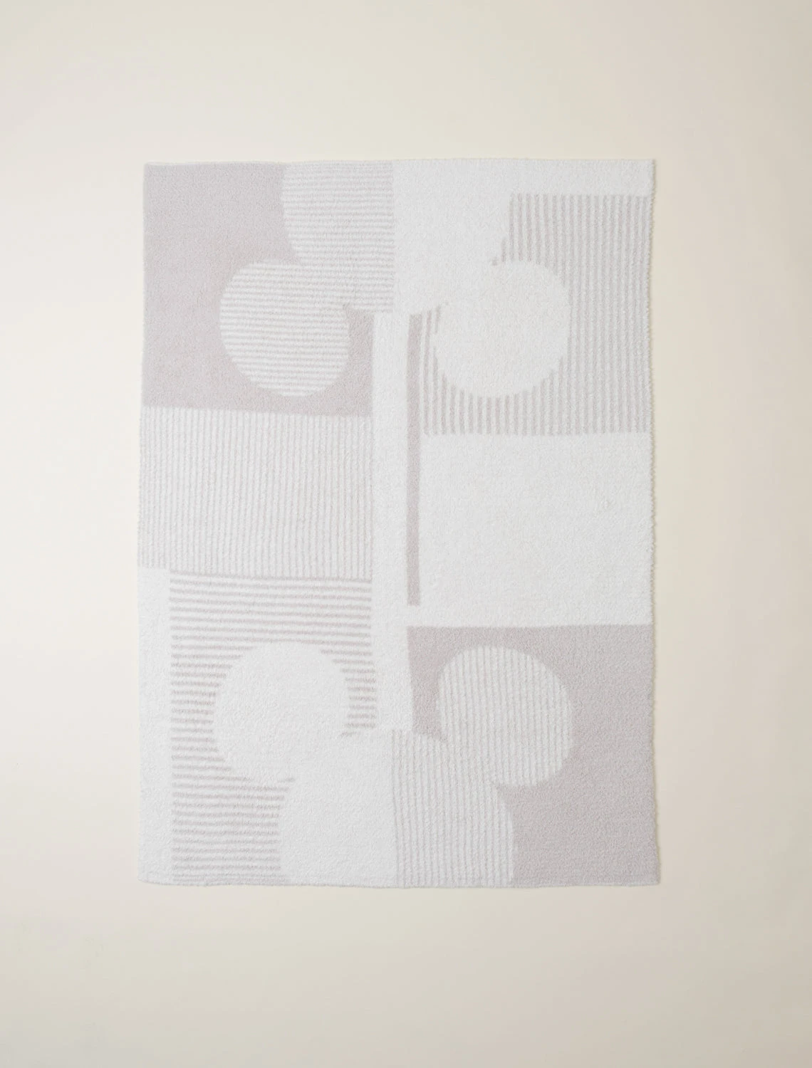 CozyChic® Disney Deco Mickey Throw 4 CozyChic® Disney Deco Mickey Throw - Image 2