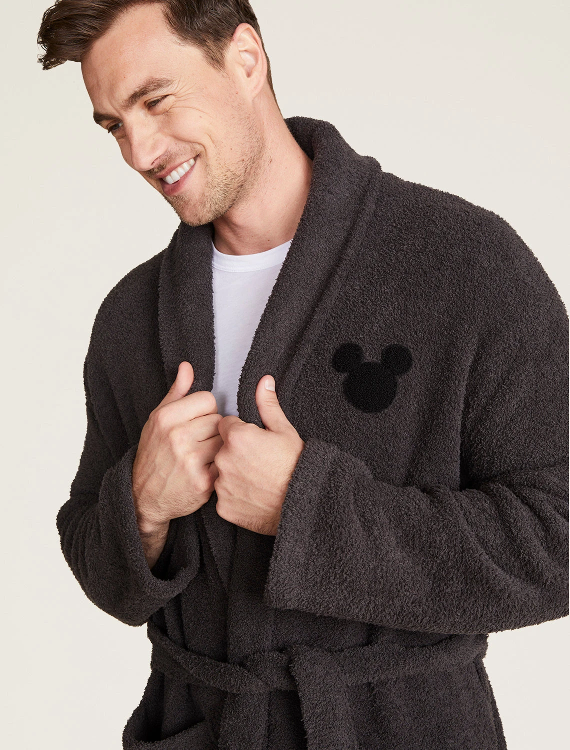 CozyChic® Disney Classic Mickey Mouse Icon Robe 5 CozyChic® Disney Classic Mickey Mouse Icon Robe - Image 3