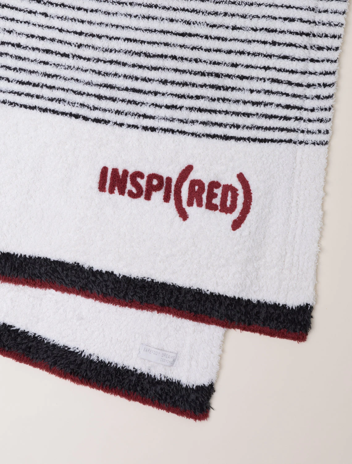 CozyChic® INSPI(RED) Stripe Throw 6 CozyChic® INSPI(RED) Stripe Throw - Image 4